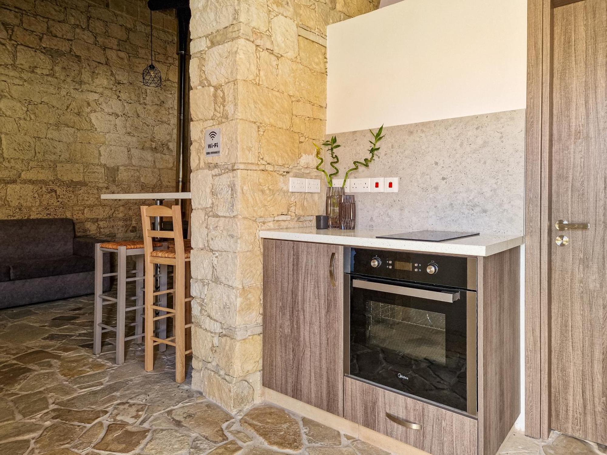 Andre Marie Stonewood Retreat Lejlighed Limassol Eksteriør billede