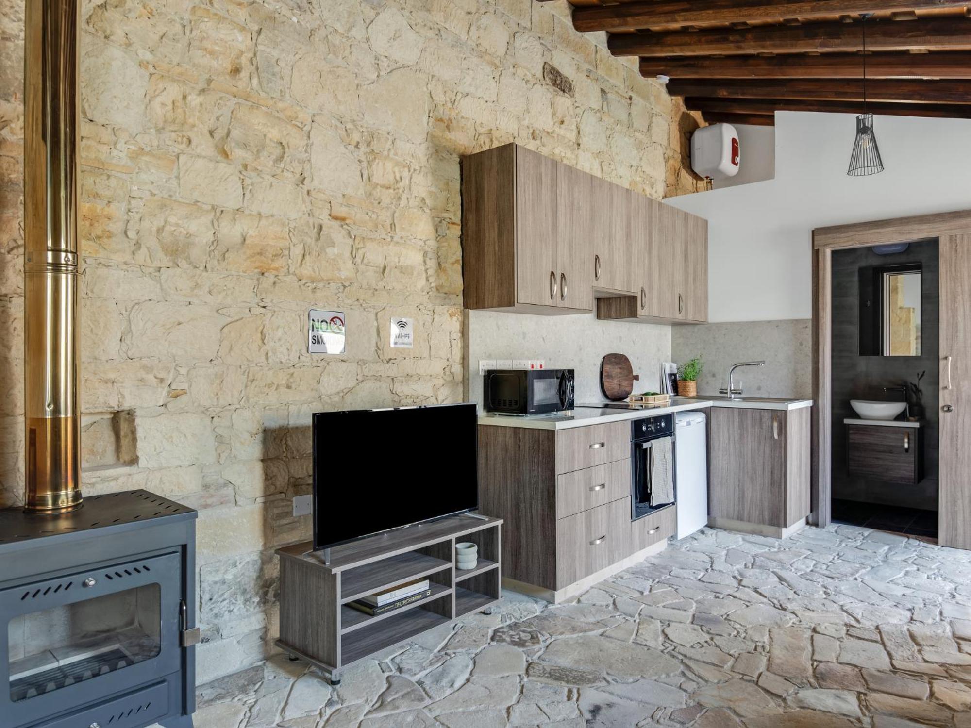 Andre Marie Stonewood Retreat Lejlighed Limassol Eksteriør billede